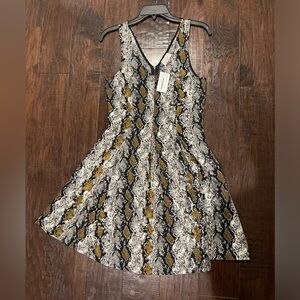 Snakeskin pattern dress size small NWT